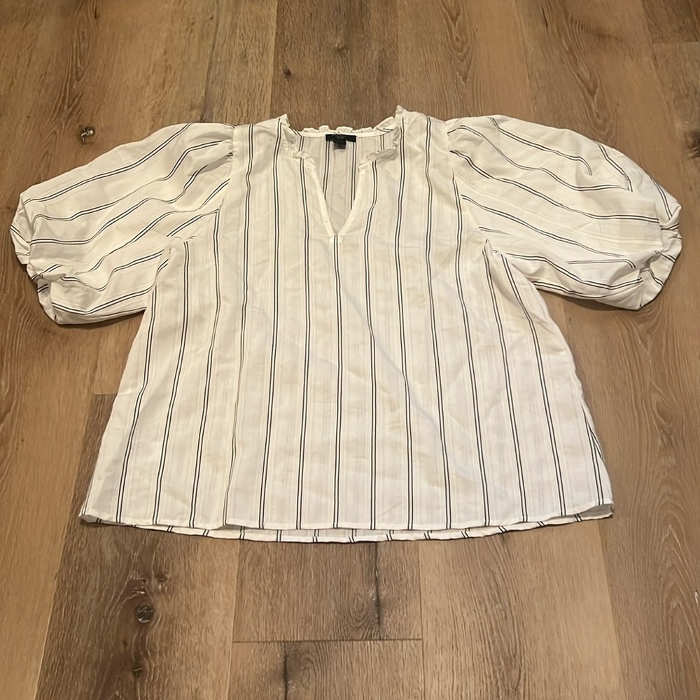 Ann Taylor shirt puffy sleeve PM